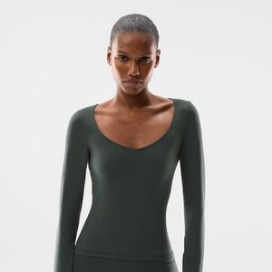 TNA Butter Essential V-Neck Longsleeve — XS (Mineral Green) NWT